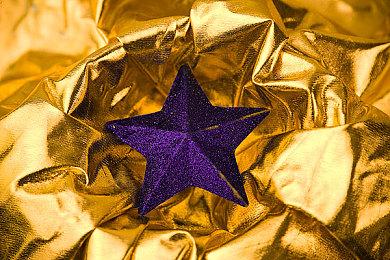 《MICROVOLTS: Recharged》steam上线 自制手办作战